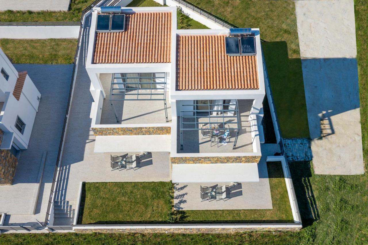 Molino Luxury Villa Никити Екстериор снимка