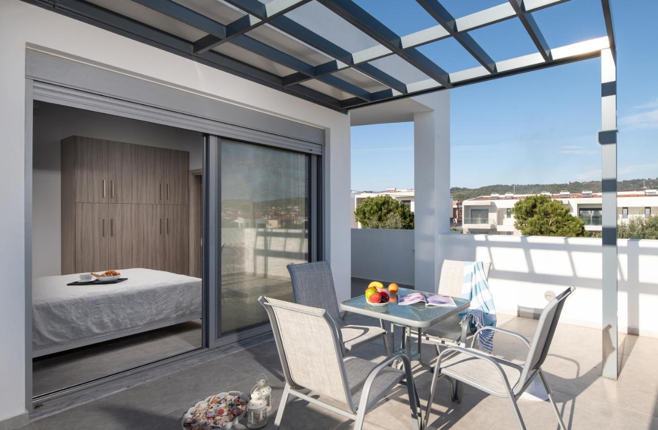 Molino Luxury Villa Никити Екстериор снимка