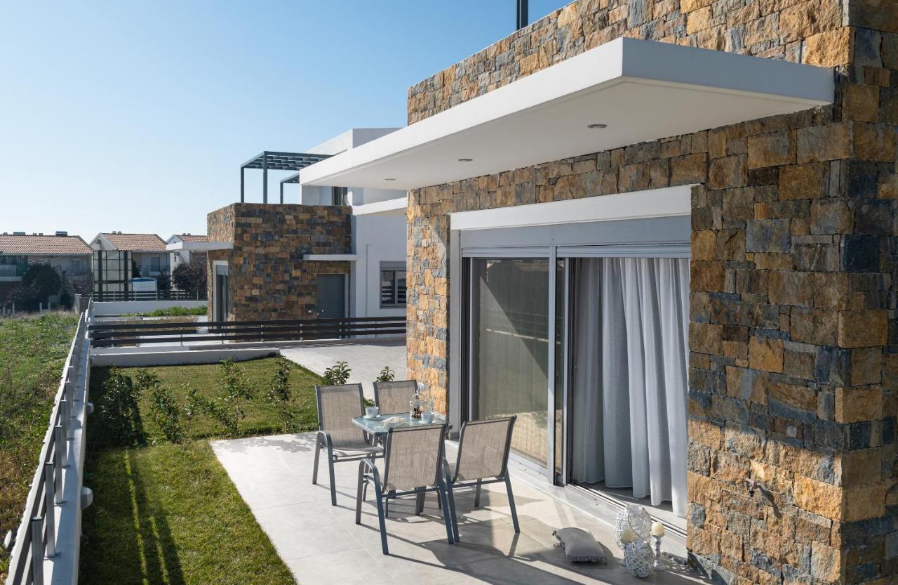 Molino Luxury Villa Никити Екстериор снимка
